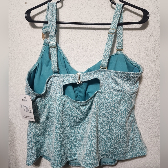 Time and Tru Aqua Patterned Cami with Ring Strap Detail - Picture 2 of 4